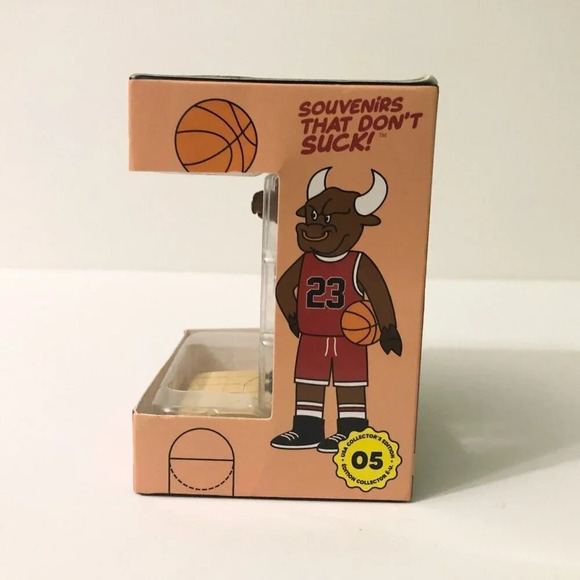 Souvenirs That Dont  Suck Basket Bulls Christmas Ornament Basketball Chicago - Picture 6 of 16